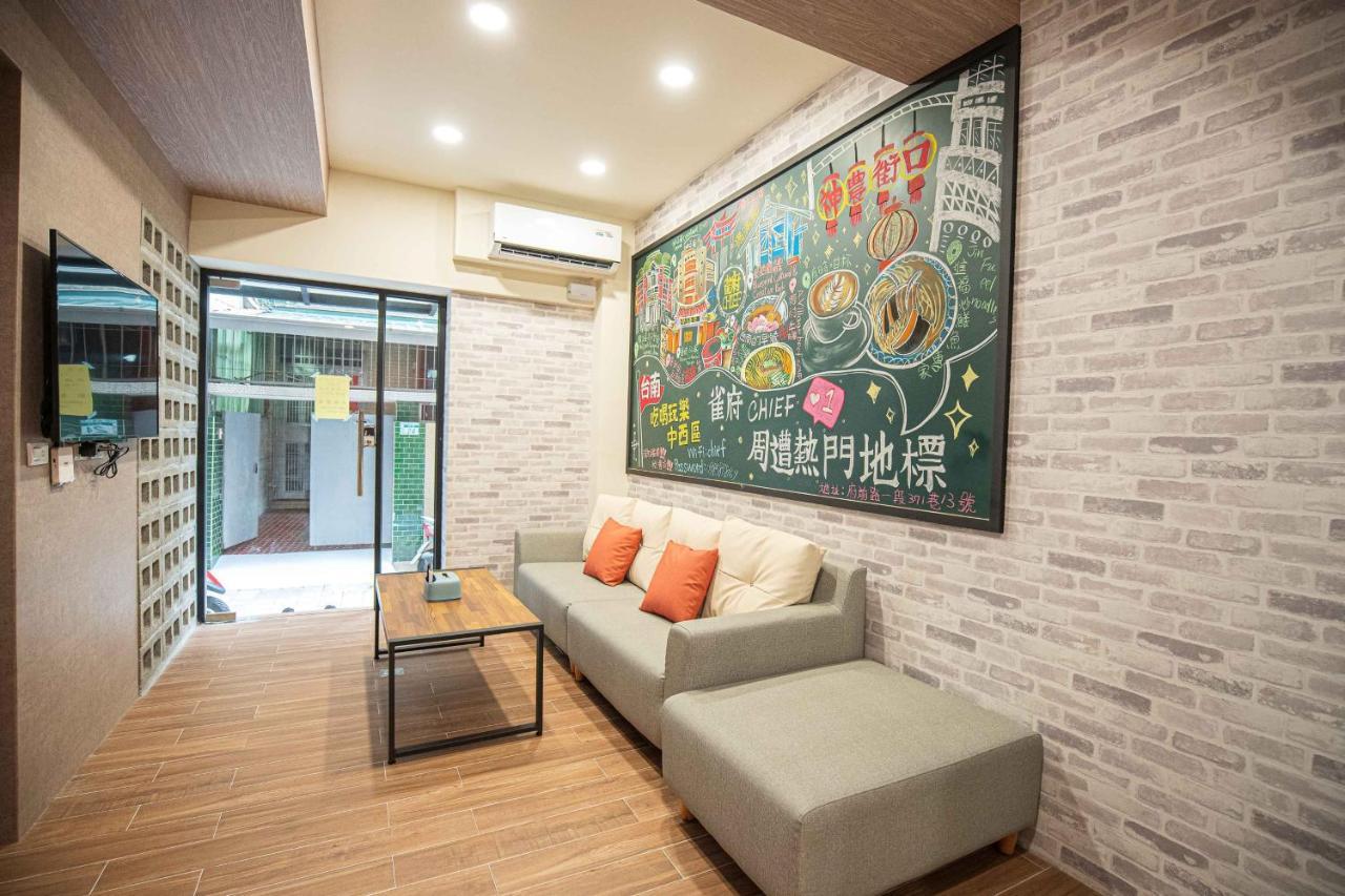 Chief Homestay Tainan Esterno foto