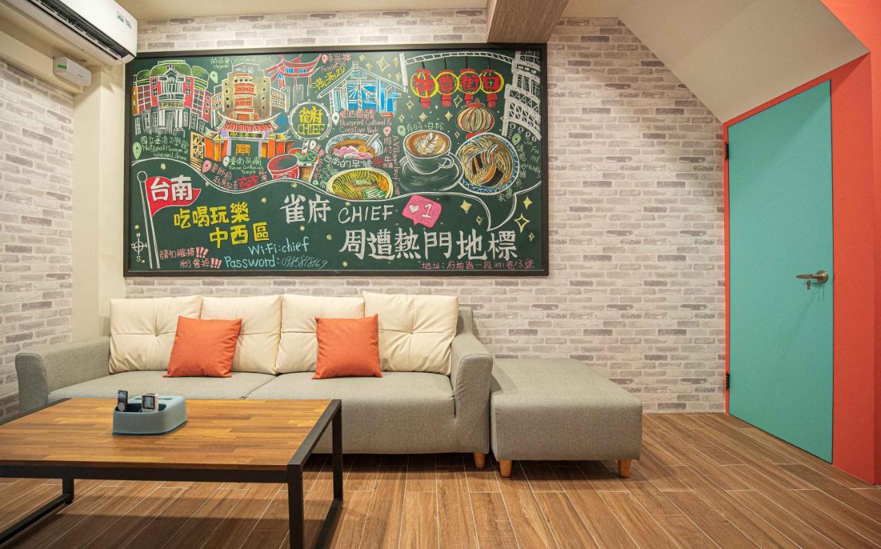 Chief Homestay Tainan Esterno foto