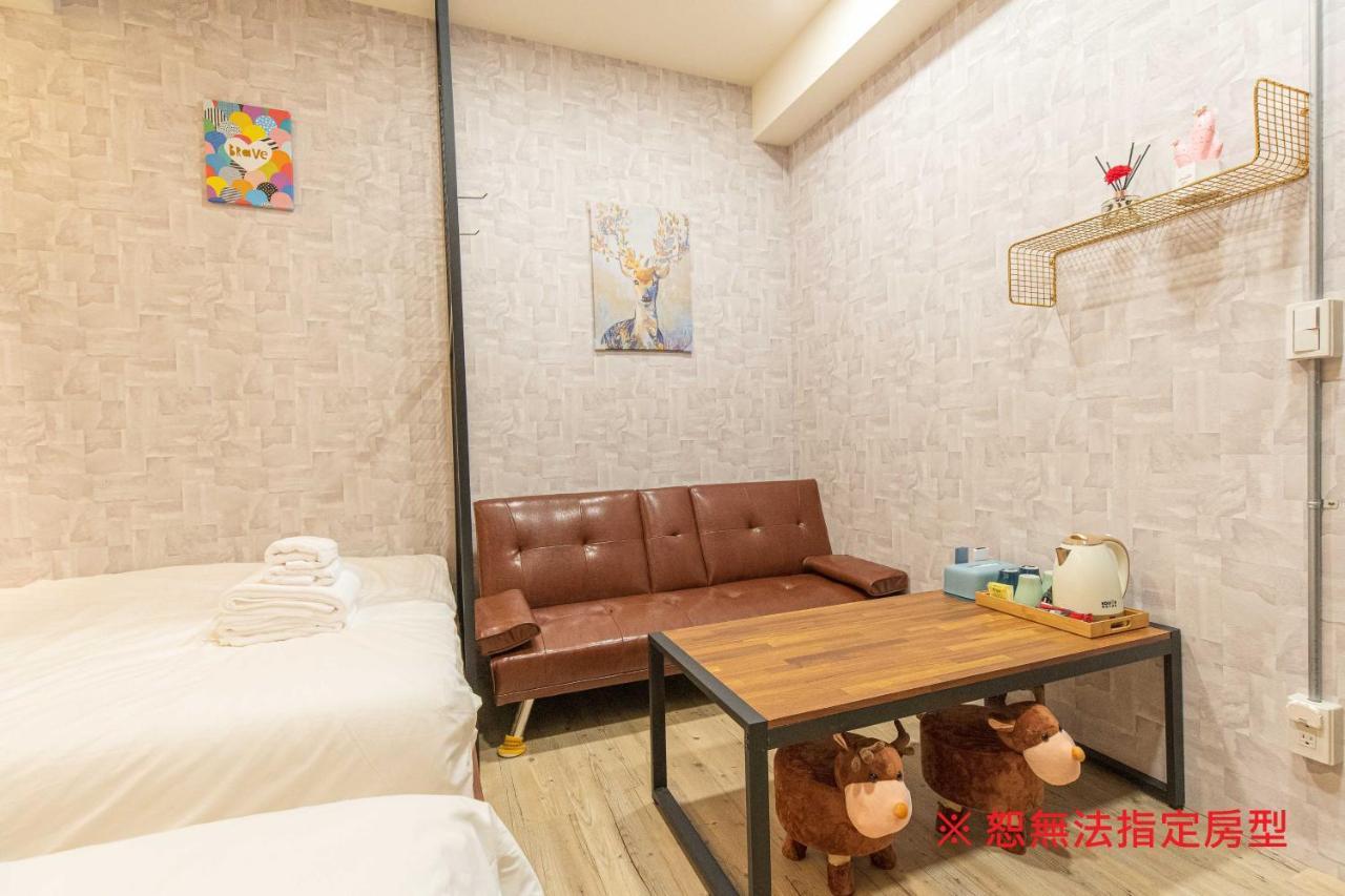 Chief Homestay Tainan Esterno foto