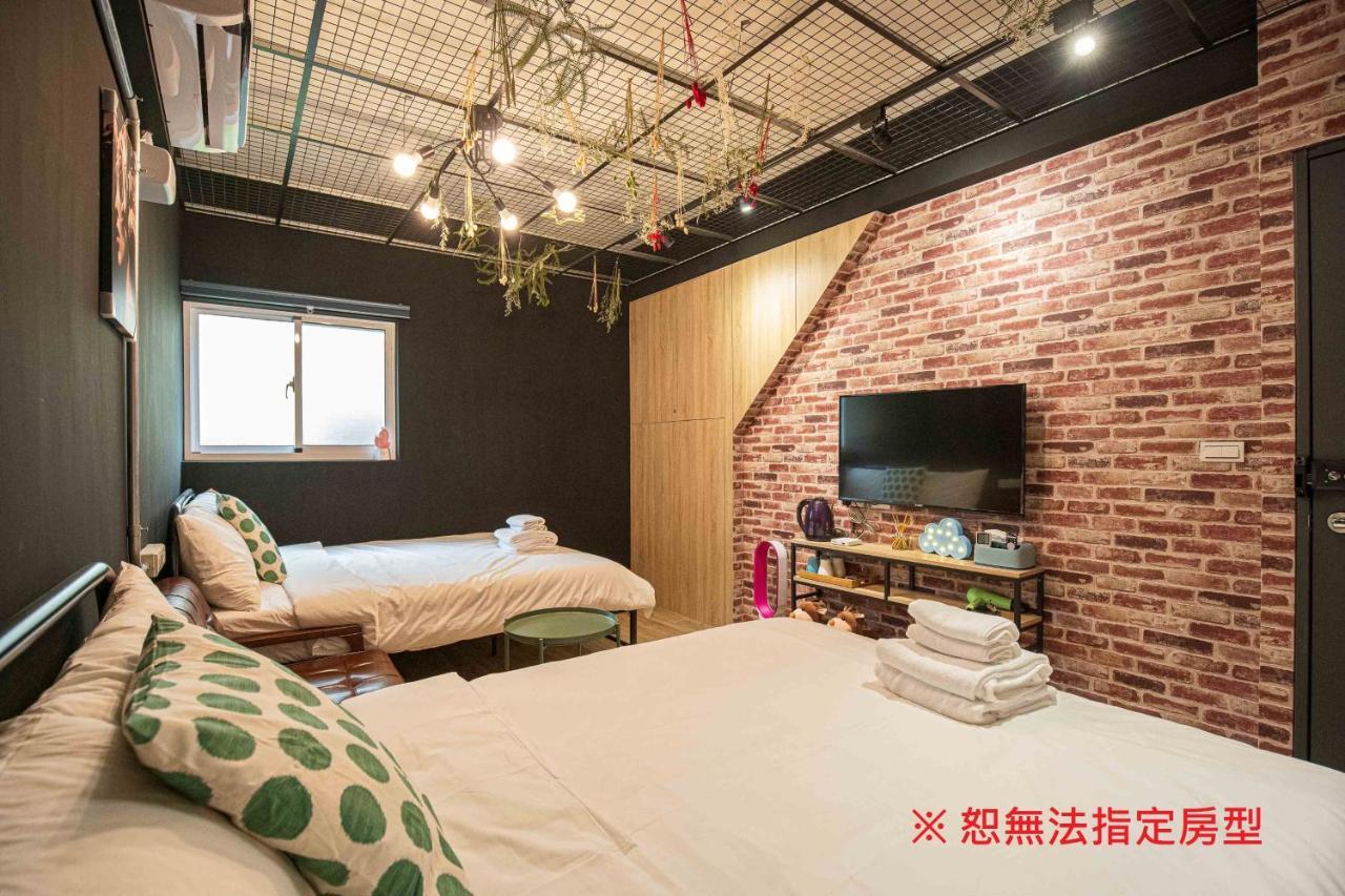 Chief Homestay Tainan Esterno foto